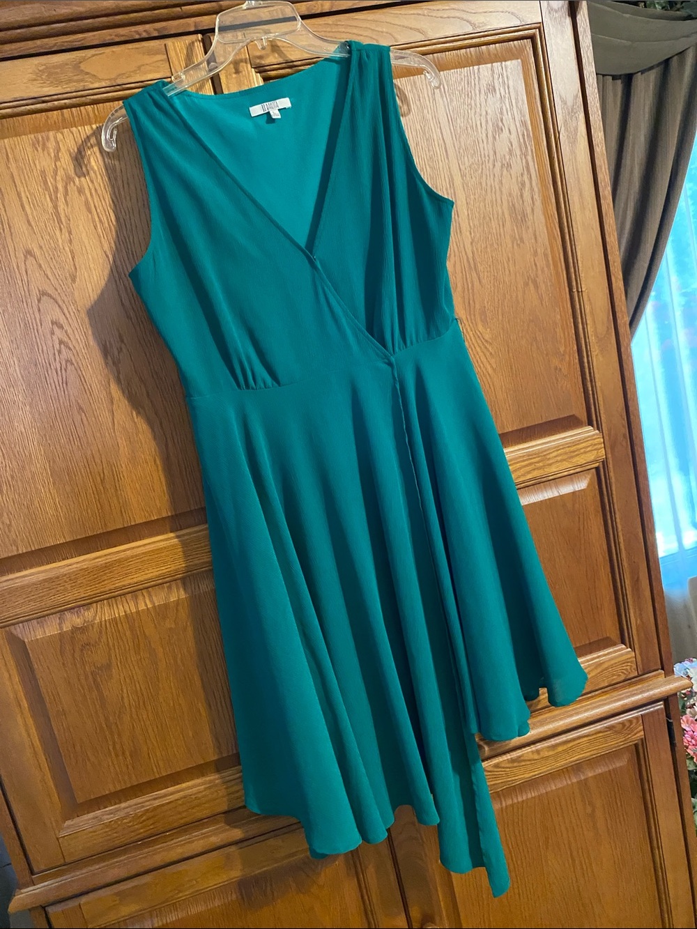 BB Dakota Green Wrap-Style Sleeveless Midi Dress